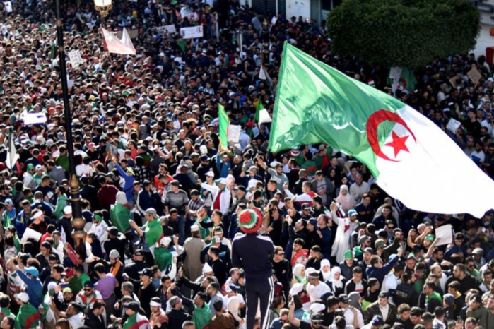 Présidentielle en Algérie : Un camouflet pour le pouvoir malgré une fraude manifeste Présidentielle en Algérie : Un camouflet pour le pouvoir malgré une fraude manifeste