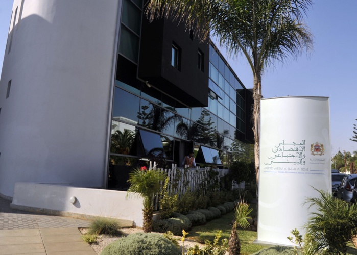 Exercice de la grève : le CESE s’oppose aux peines privatives de liberté Exercice de la grève : le CESE s’oppose aux peines privatives de liberté