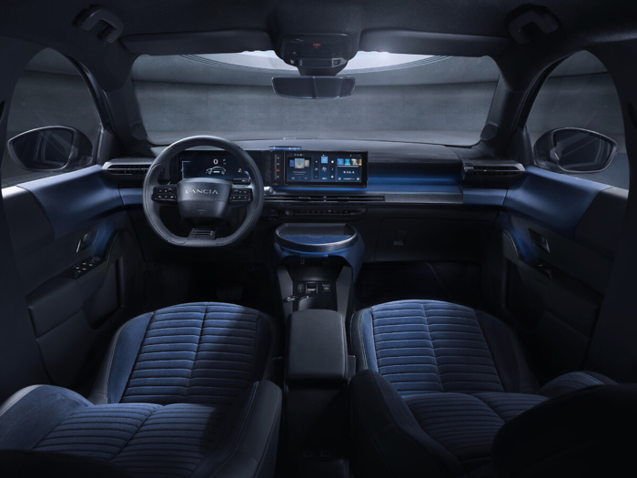Citadine - Lancia Ypsilon hybride 100 LX, effet haut de gamme