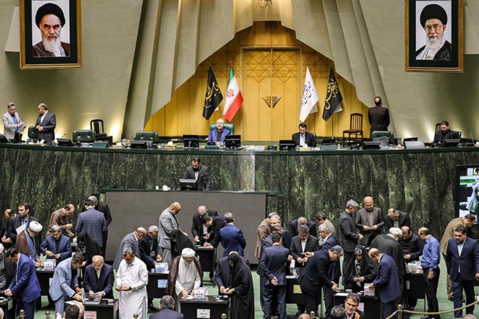 Iran: le Parlement rejette la nomination d'un sunnite à un poste-clé Iran: le Parlement rejette la nomination d'un sunnite à un poste-clé