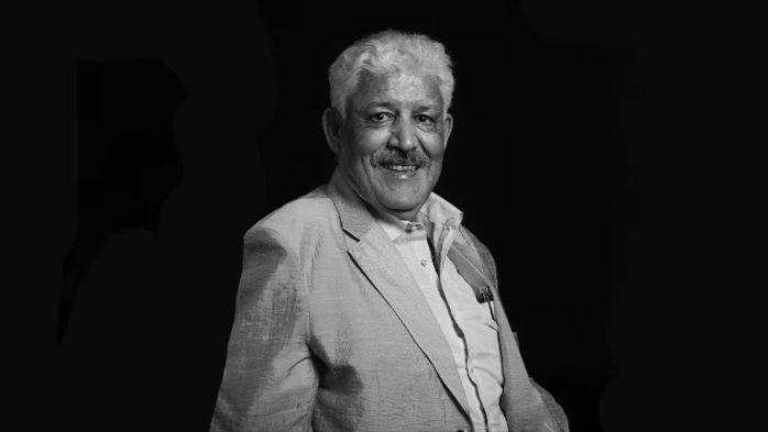 Un amoureux du ballon, de la lecture, un liseur. Un amoureux du ballon, de la lecture, un liseur.