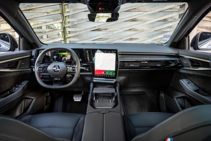 SUV - Renault Austral E-Tech Iconic Esprit Alpine, le choix pragmatique SUV - Renault Austral E-Tech Iconic Esprit Alpine, le choix pragmatique