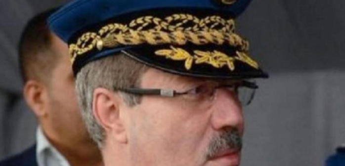 Algérie: L’arrestation de l’ex-patron de la police nationale, Farid Bencheikh, attise le feu de la guerre des clans Algérie: L’arrestation de l’ex-patron de la police nationale, Farid Bencheikh, attise le feu de la guerre des clans