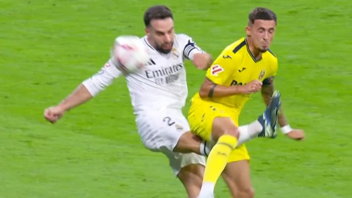 Real Madrid : gravement blessé, Carvajal se voit prolongé d'office par son club Real Madrid : gravement blessé, Carvajal se voit prolongé d'office par son club