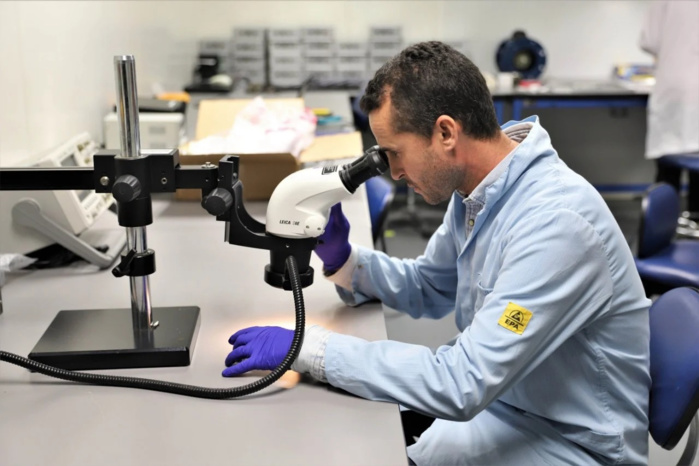 Fondation MAScIR : Le nouveau kit de diagnostic du Virus Mpox "UM6P-MAScIR MPOX qPCR", prêt à être commercialisé au Maroc et en Afrique Fondation MAScIR : Le nouveau kit de diagnostic du Virus Mpox "UM6P-MAScIR MPOX qPCR", prêt à être commercialisé au Maroc et en Afrique