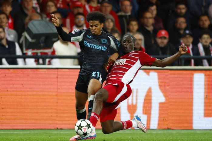 l'action entrainant la fracture du péroné l'action entrainant la fracture du péroné