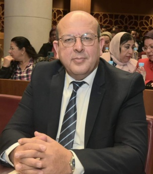 Secrétaire d’Etat auprès de la ministre de la Solidarité, de l’Insertion sociale et de la Famille, chargé de l’Insertion sociale Secrétaire d’Etat auprès de la ministre de la Solidarité, de l’Insertion sociale et de la Famille, chargé de l’Insertion sociale