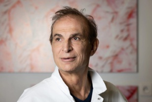 Ces illustres médecins français qui ont suivi la santé du Roi Hassan II Ces illustres médecins français qui ont suivi la santé du Roi Hassan II