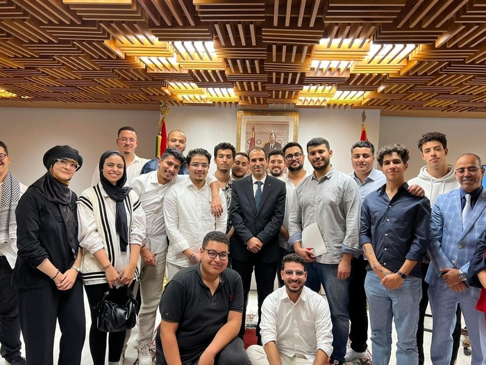 Santé: Les étudiants en médecine cessent le boycott suite à un accord avec El Midaoui Santé: Les étudiants en médecine cessent le boycott suite à un accord avec El Midaoui