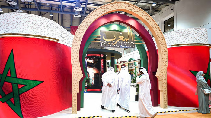 Bensaid visite le Salon international du livre de Sharjah Bensaid visite le Salon international du livre de Sharjah