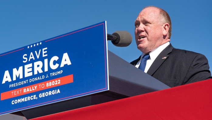 Trump nomme Thomas Homan à la tête de l’agence du contrôle des frontières et de l’immigration Trump nomme Thomas Homan à la tête de l’agence du contrôle des frontières et de l’immigration