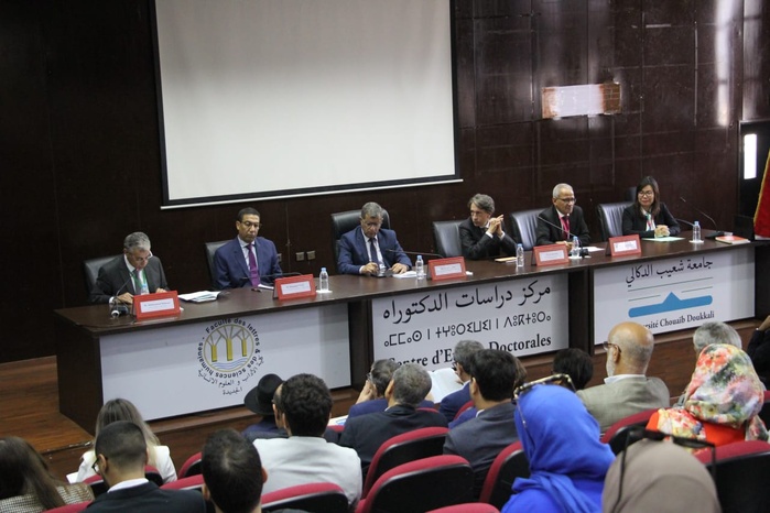 Regards sur un continent aux réalités multiples, thème d'un Colloque International organisé par l'université Chouaib Doukkali Regards sur un continent aux réalités multiples, thème d'un Colloque International organisé par l'université Chouaib Doukkali