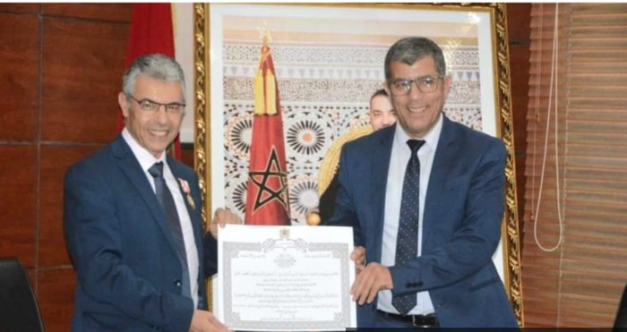 Cérémonie de remise de Wissams royaux en l'honneur des professeurs et cadres de l'université Chouaib Doukkali Cérémonie de remise de Wissams royaux en l'honneur des professeurs et cadres de l'université Chouaib Doukkali