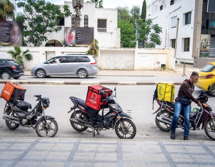 Les livreurs à moto se font de plus en plus nombreux, accidents de la route aussi. Les livreurs à moto se font de plus en plus nombreux, accidents de la route aussi.
