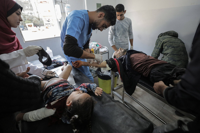 Gaza: tous les hôpitaux vont réduire ou cesser leurs activités "sous 48 heures" faute de carburant Gaza: tous les hôpitaux vont réduire ou cesser leurs activités "sous 48 heures" faute de carburant