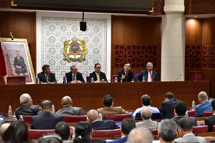 Droit de grève : le gouvernement face à une salve d'amendements parlementaires  Droit de grève : le gouvernement face à une salve d'amendements parlementaires