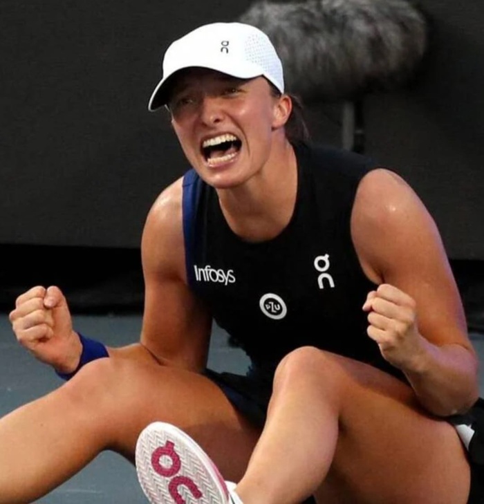 Swiatek crie son innocence. Swiatek crie son innocence.