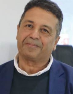 Enseignant de gestion intégrée des zones côtières à la Faculté des Sciences et Techniques d’Al Hoceima, Houcine Nibani répond à nos questions sur les enjeux de l’économie bleue au Maroc. Enseignant de gestion intégrée des zones côtières à la Faculté des Sciences et Techniques d’Al Hoceima, Houcine Nibani répond à nos questions sur les enjeux de l’économie bleue au Maroc.