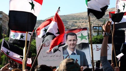 Syrie : le régime de Bachar El Assad vacille face à l'avancée des rebelles Syrie : le régime de Bachar El Assad vacille face à l'avancée des rebelles