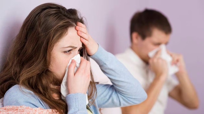 Grippe saisonnière vs Covid-19 : Appel à la vigilance face à une recrudescence des symptômes Grippe saisonnière vs Covid-19 : Appel à la vigilance face à une recrudescence des symptômes