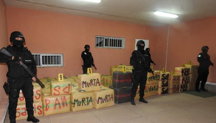 Béni Mellal : Mise en échec d'une tentative de trafic de 3,96 tonnes de chira Béni Mellal : Mise en échec d'une tentative de trafic de 3,96 tonnes de chira