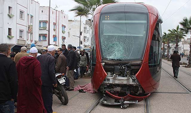 Casablanca : un camion percute une station de tramway, faisant trois morts Casablanca : un camion percute une station de tramway, faisant trois morts