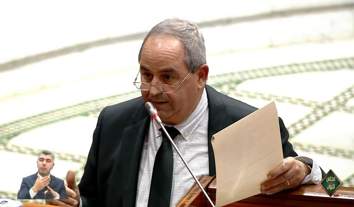 El Midaoui promet des solutions pour pallier au délabrement des cités universitaires El Midaoui promet des solutions pour pallier au délabrement des cités universitaires