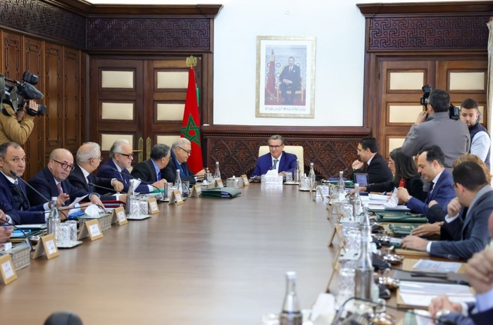 Le gouvernement acte la hausse du SMIG et du SMAG par décret Le gouvernement acte la hausse du SMIG et du SMAG par décret