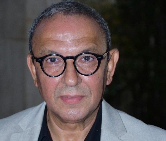 Une nouvelle : De là-haut, il veille sur eux, le grand-père. Une nouvelle : De là-haut, il veille sur eux, le grand-père.