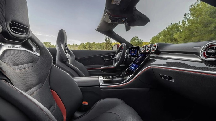 Cabriolet - Mercedes AMG CLE 53 4MATIC+ Cabriolet, élégante et sportive Cabriolet - Mercedes AMG CLE 53 4MATIC+ Cabriolet, élégante et sportive