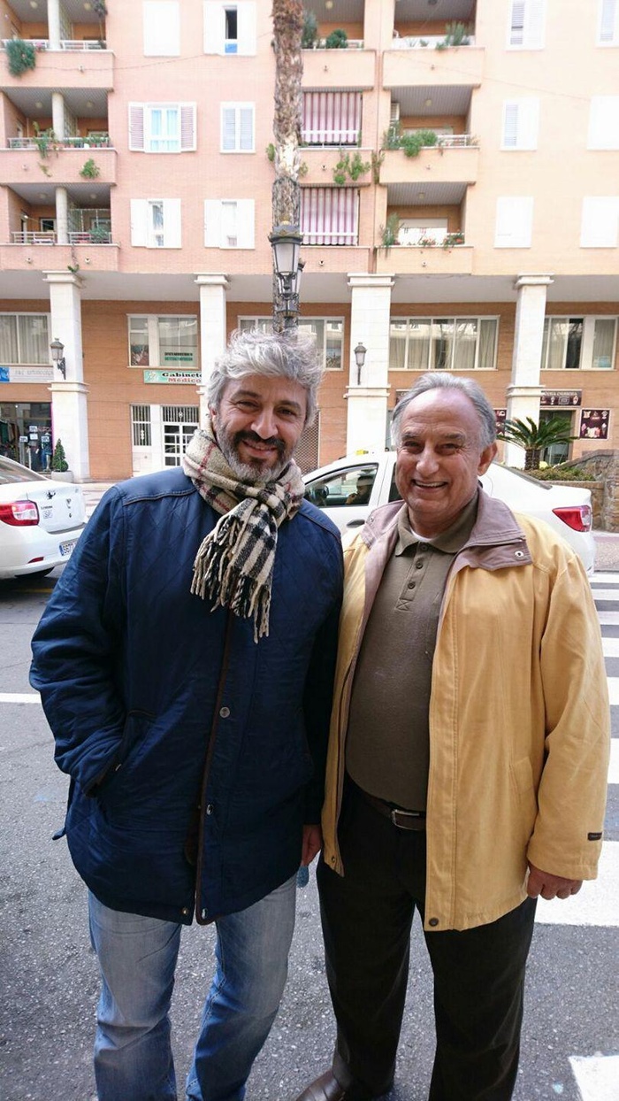 Naïm avec le correspondant de « L’Opinion » à Sebta. Naïm avec le correspondant de « L’Opinion » à Sebta.