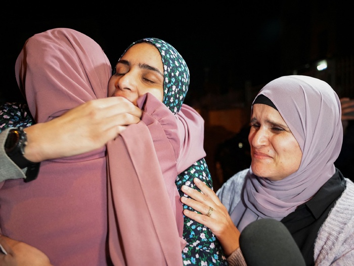 Palestine : Libération d'un premier groupe de prisonniers palestiniens Palestine : Libération d'un premier groupe de prisonniers palestiniens