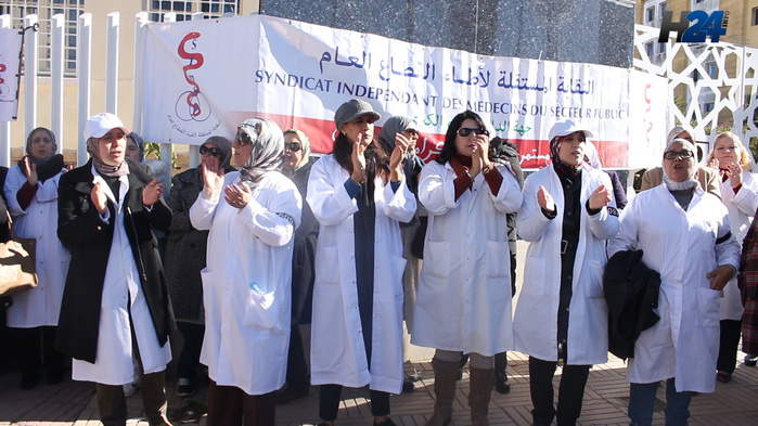 Le Syndicat Indépendant des Médecins du secteur public poursuit les grèves Le Syndicat Indépendant des Médecins du secteur public poursuit les grèves
