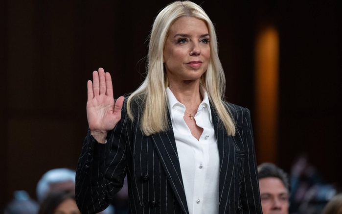 L’attorney general, Pam Bondi, bras armé de la revanche de Donald Trump. L’attorney general, Pam Bondi, bras armé de la revanche de Donald Trump.