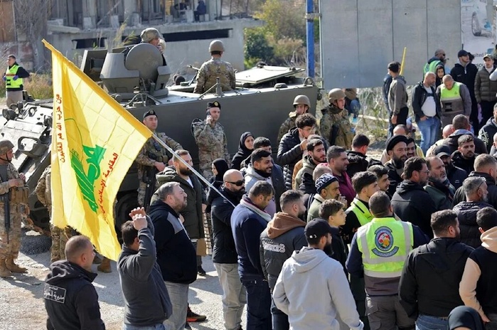 Liban : Pour le 3ème jour, les marées humaines affluent vers les villages frontaliers Liban : Pour le 3ème jour, les marées humaines affluent vers les villages frontaliers