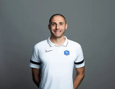 Mehdi Mokhtari , arbitre principal de Ligue 1 Mehdi Mokhtari , arbitre principal de Ligue 1