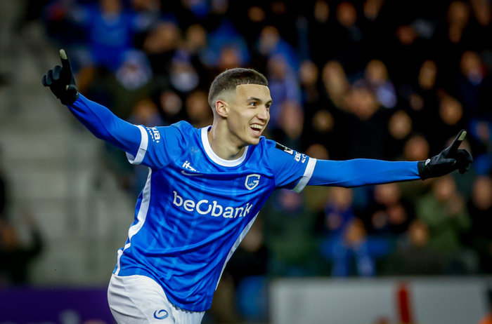 Bilal El Khannouss sacré « Espoir de l’année 2024 » en Belgique pour la deuxième fois Bilal El Khannouss sacré « Espoir de l’année 2024 » en Belgique pour la deuxième fois