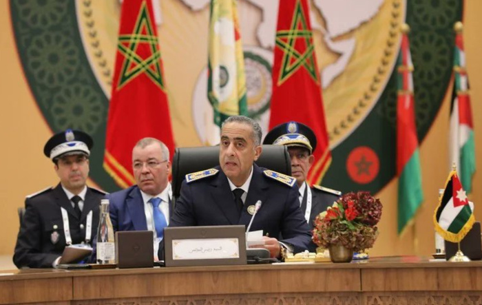 Abdellatif Hammouchi décoré de la Médaille du Prince Nayef pour la sécurité arabe de première classe Abdellatif Hammouchi décoré de la Médaille du Prince Nayef pour la sécurité arabe de première classe