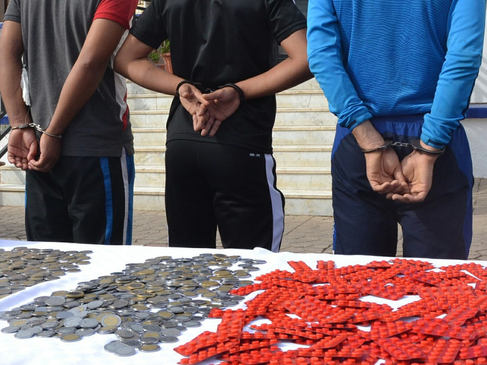 Laâyoune : Deux arrestations pour trafic de drogue et psychotropes Laâyoune : Deux arrestations pour trafic de drogue et psychotropes