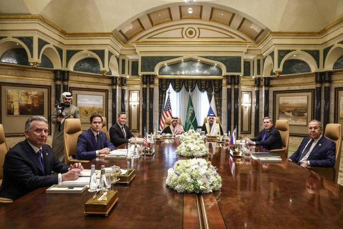 Rencontre américano-russe à Ryad: Washington vise une fin "juste et durable" au conflit ukrainien
