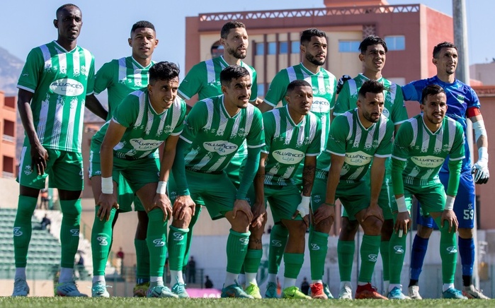 Le RBM, ayant concédé le nul, rate l'opportunité de s'emparer du fauteuil de leader . Le RBM, ayant concédé le nul, rate l'opportunité de s'emparer du fauteuil de leader .