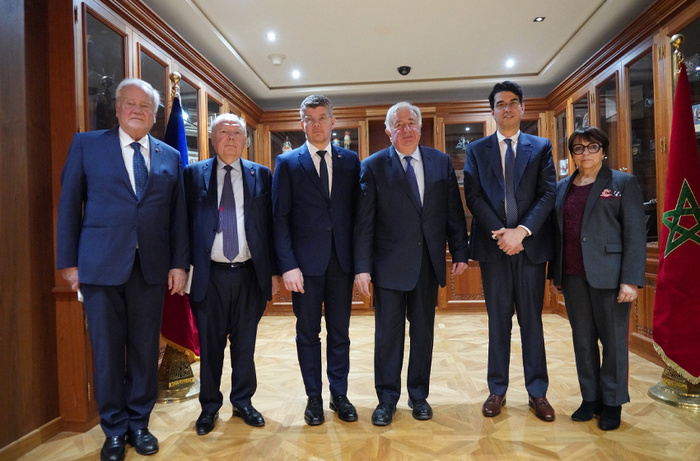 Gérard Larcher réaffirme son soutien à la marocanité du Sahara lors d'une rencontre avec Abdelmajid El Fassi Fihri Gérard Larcher réaffirme son soutien à la marocanité du Sahara lors d'une rencontre avec Abdelmajid El Fassi Fihri