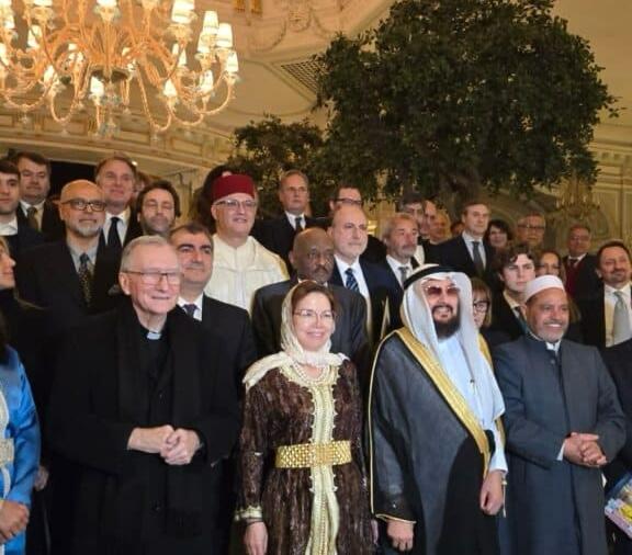 À Rome, le Maroc rassemble les religions monothéistes pour un Iftar du Ramadan placé sous le signe de la paix et du dialogue À Rome, le Maroc rassemble les religions monothéistes pour un Iftar du Ramadan placé sous le signe de la paix et du dialogue