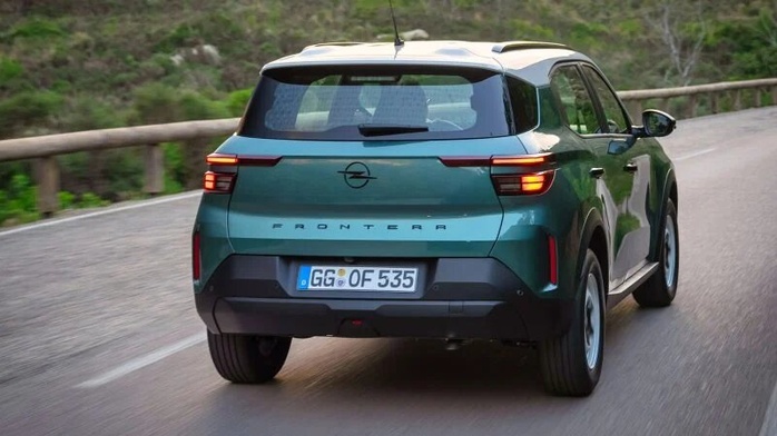 SUV hybride - Opel Frontera 1.2 Hybrid Edition 136 ch, abordable et populaire SUV hybride - Opel Frontera 1.2 Hybrid Edition 136 ch, abordable et populaire