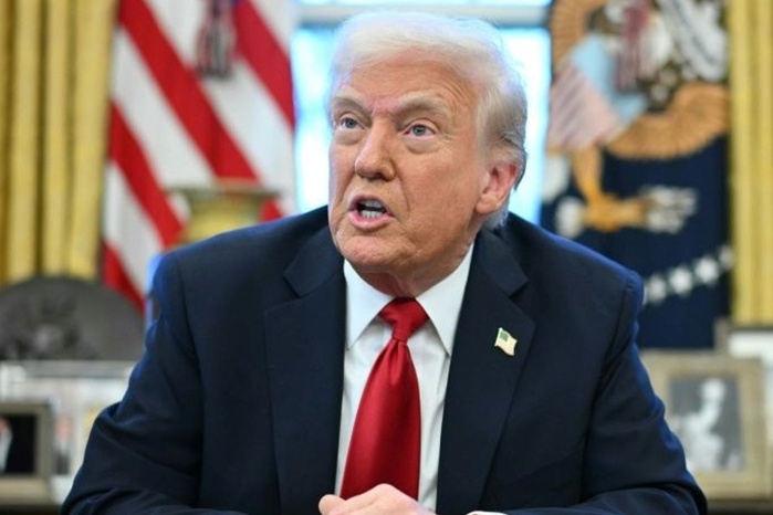 Le président Trump annonce des droits de douanes de 25% sur les importations automobiles Le président Trump annonce des droits de douanes de 25% sur les importations automobiles