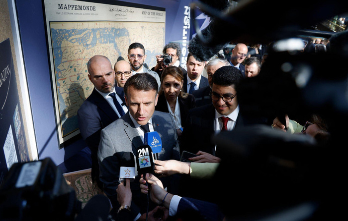 Le président Macron visite le pavillon du Maroc, invité d’honneur du Festival du livre de Paris Le président Macron visite le pavillon du Maroc, invité d’honneur du Festival du livre de Paris