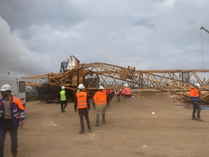 Jorf Lasfar: Deux vies emportées dans un essai de grue ! Jorf Lasfar: Deux vies emportées dans un essai de grue !