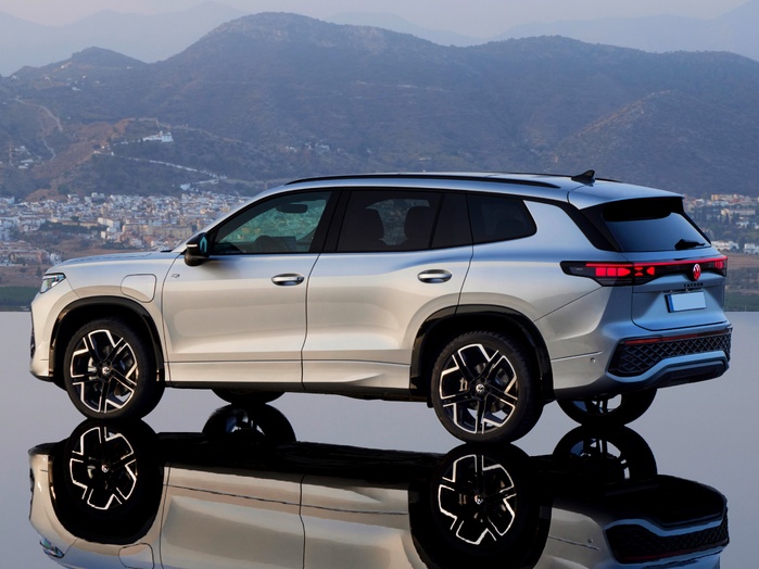 SUV - Volkswagen Tayron eHybrid, discipliné et appliqué SUV - Volkswagen Tayron eHybrid, discipliné et appliqué