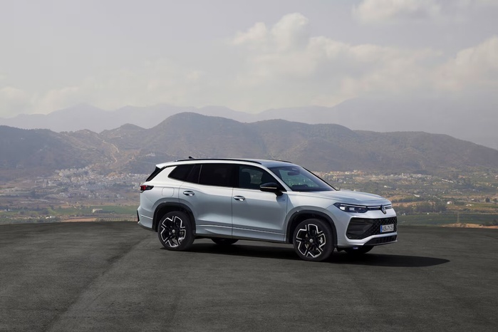 SUV - Volkswagen Tayron eHybrid, discipliné et appliqué SUV - Volkswagen Tayron eHybrid, discipliné et appliqué