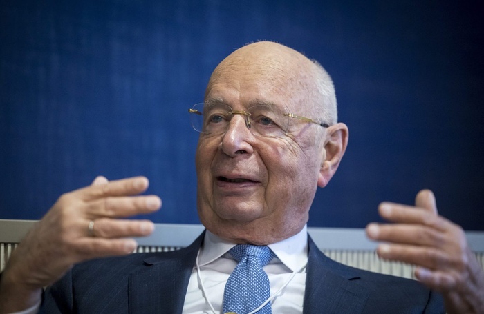 Klaus Schwab, le fondateur de Davos, présente sa démission Klaus Schwab, le fondateur de Davos, présente sa démission